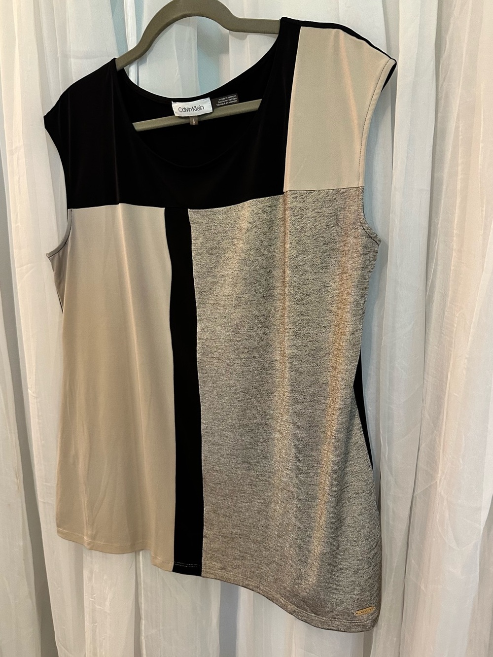 Calvin Klein Black, Cream & Gold Colorblock Sleeveless Tank - Picture 3 of 6